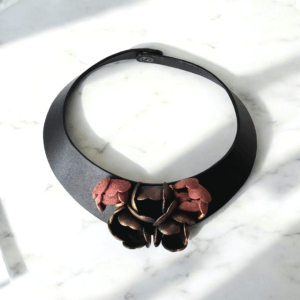 Colier Flowers in the Night